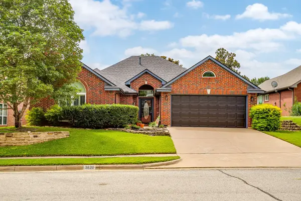 3820 Misty Glen Court, Bedford, TX 76021
