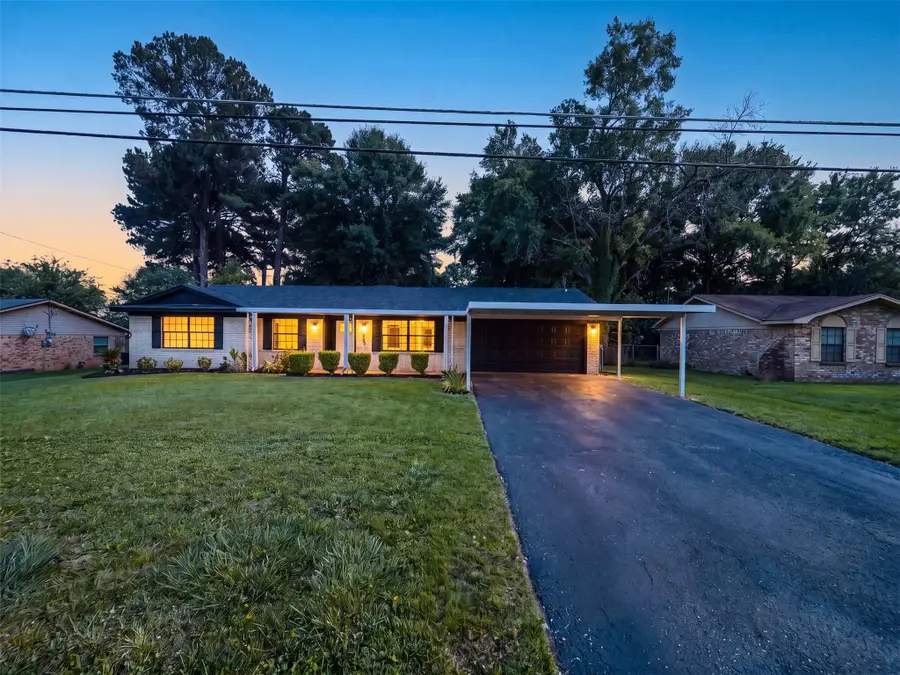 304 Harriett Street, Longview, TX 75605 - #2