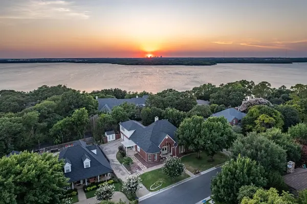 3204 Tranquility Drive, Arlington, TX 76016