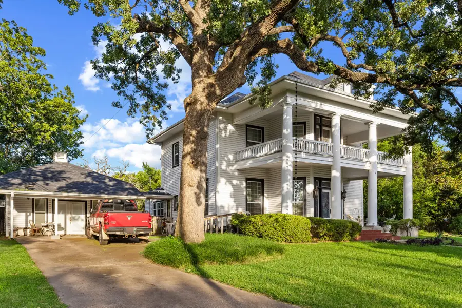 1114 S Houston Avenue, Denison, TX 75021 - #3