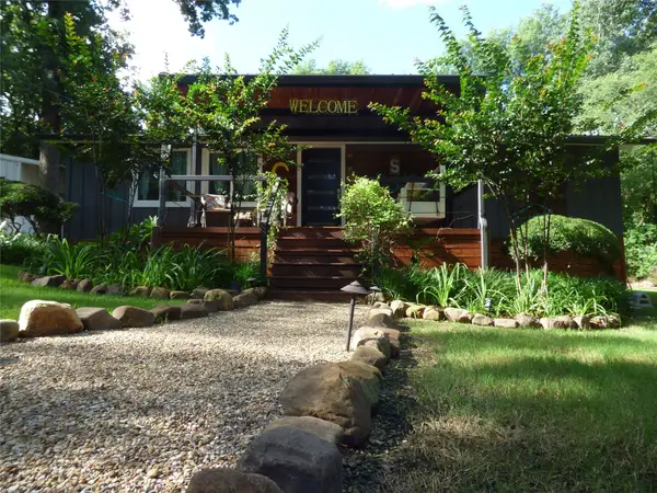 80 Louisiana Avenue, Pottsboro, TX 75076