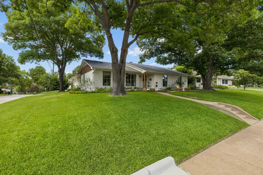 9807 Lakemere Drive, Dallas, TX 75238 - #2