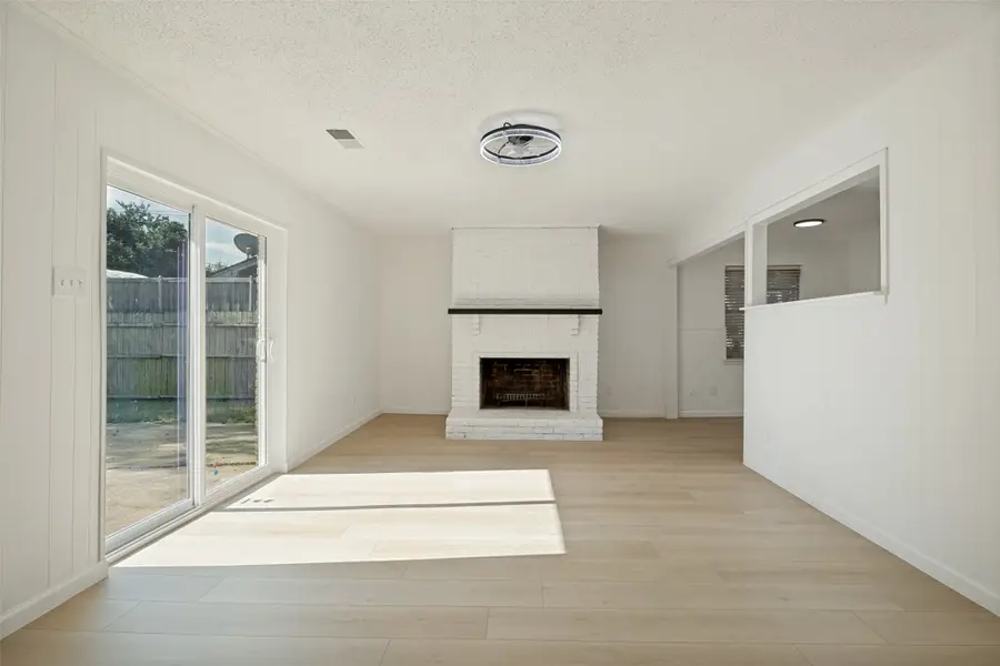 101 S Lois Lane, Richardson, TX 75081 - #3