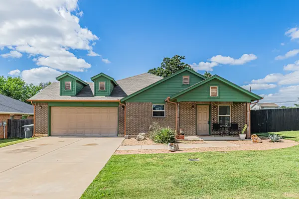 4362 Green Acres Circle, Arlington, TX 76017