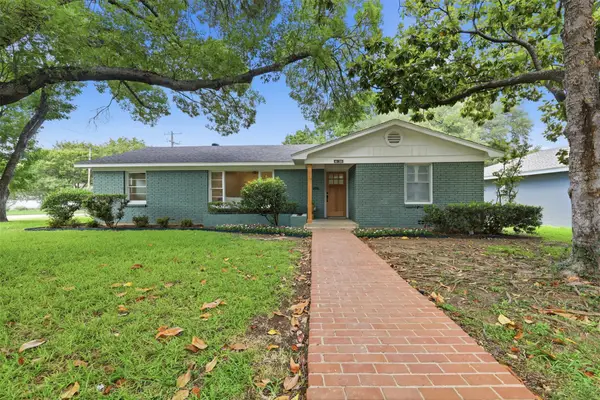 4120 Lanark Avenue, Fort Worth, TX 76109