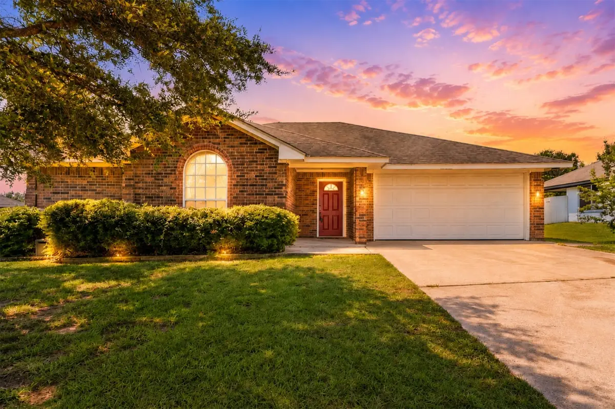 104 W Jade Drive, Hewitt, TX 76643 - #1