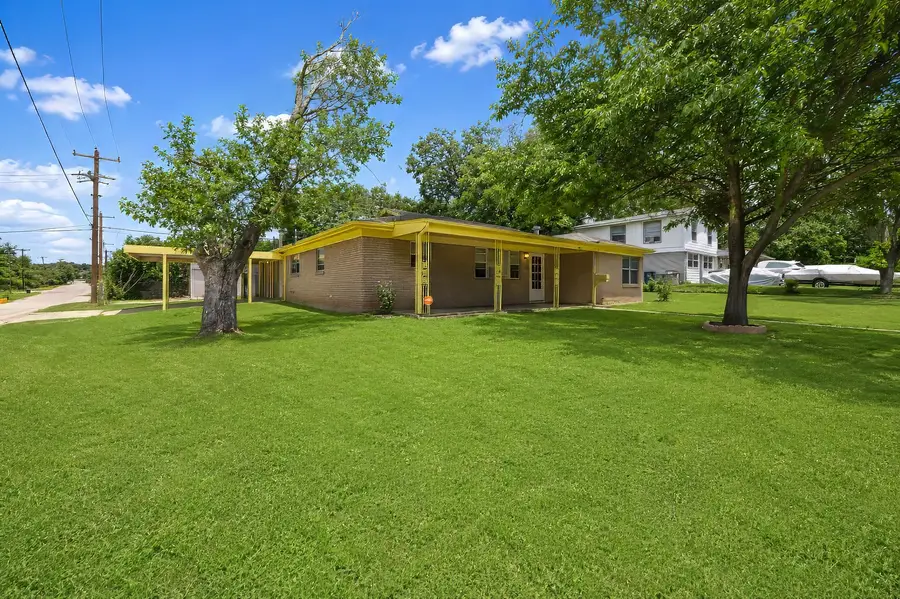 4028 Shawnee Trail, Lake Worth, TX 76135 - #2