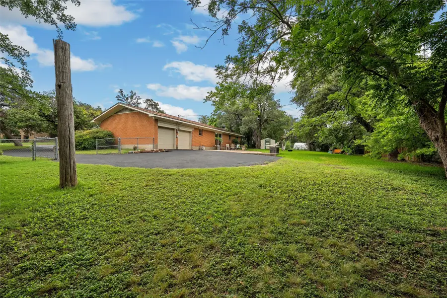 9609 Fair Circle, Woodway, TX 76712 - #3