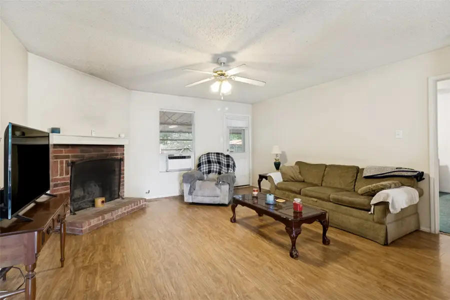 222 Idlewyld Drive, Mesquite, TX 75149 - #2