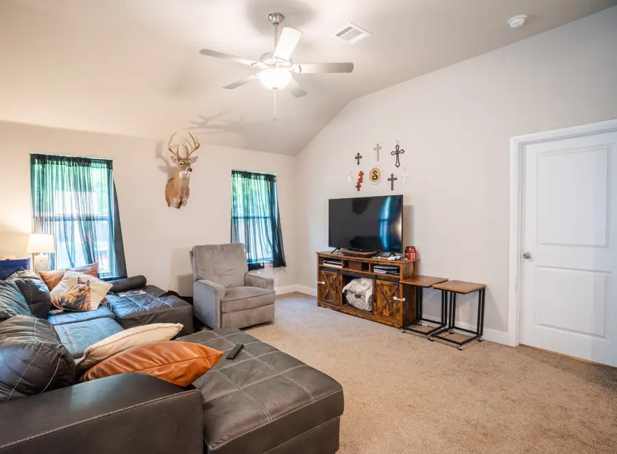 206 Hubbard Street, Hillsboro, TX 76645 - #3