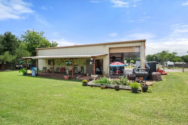 112 Love Street, Fairfield, TX 75840