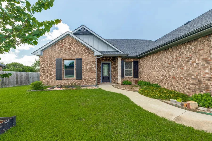 107 Indian Creek, Trenton, TX 75490 - #3