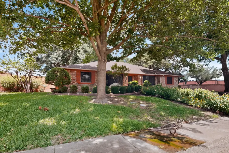 1000 Townsend Lane, Desoto, TX 75115 - #3