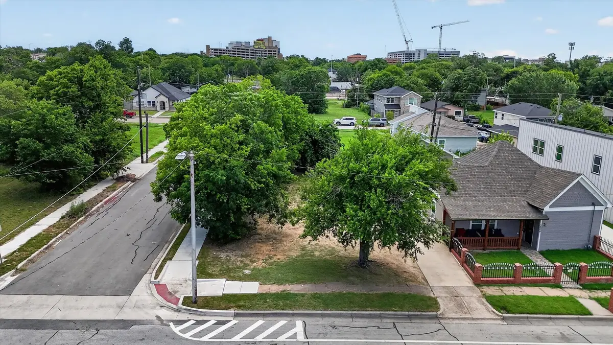 1432 Evans Avenue, Fort Worth, TX 76104 - #1