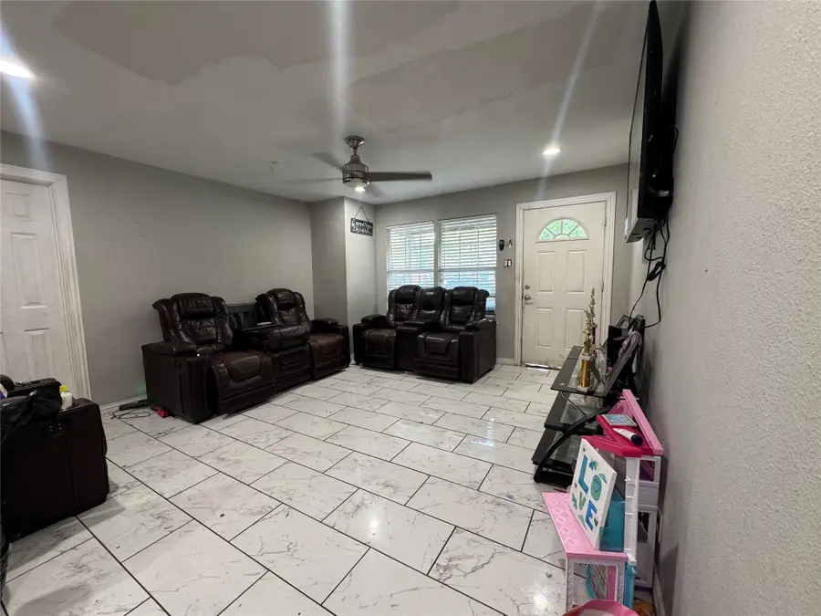 1104 Ridgeview Street, Mesquite, TX 75149 - #2