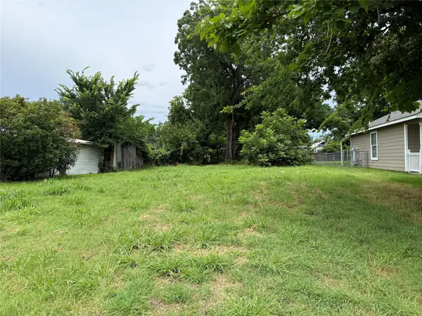 715 W Bond Street, Denison, TX 75020