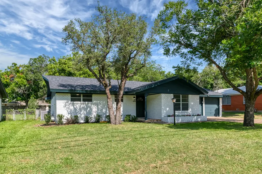 1138 Usher Street, Benbrook, TX 76126 - #2