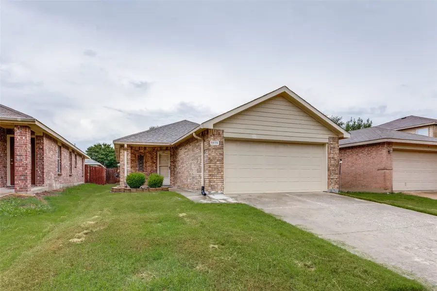 8828 Valley River Drive, Fort Worth, TX 76244 - #2