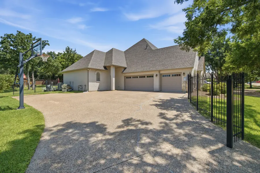 1901 Queensbridge Court, Keller, TX 76262 - #3