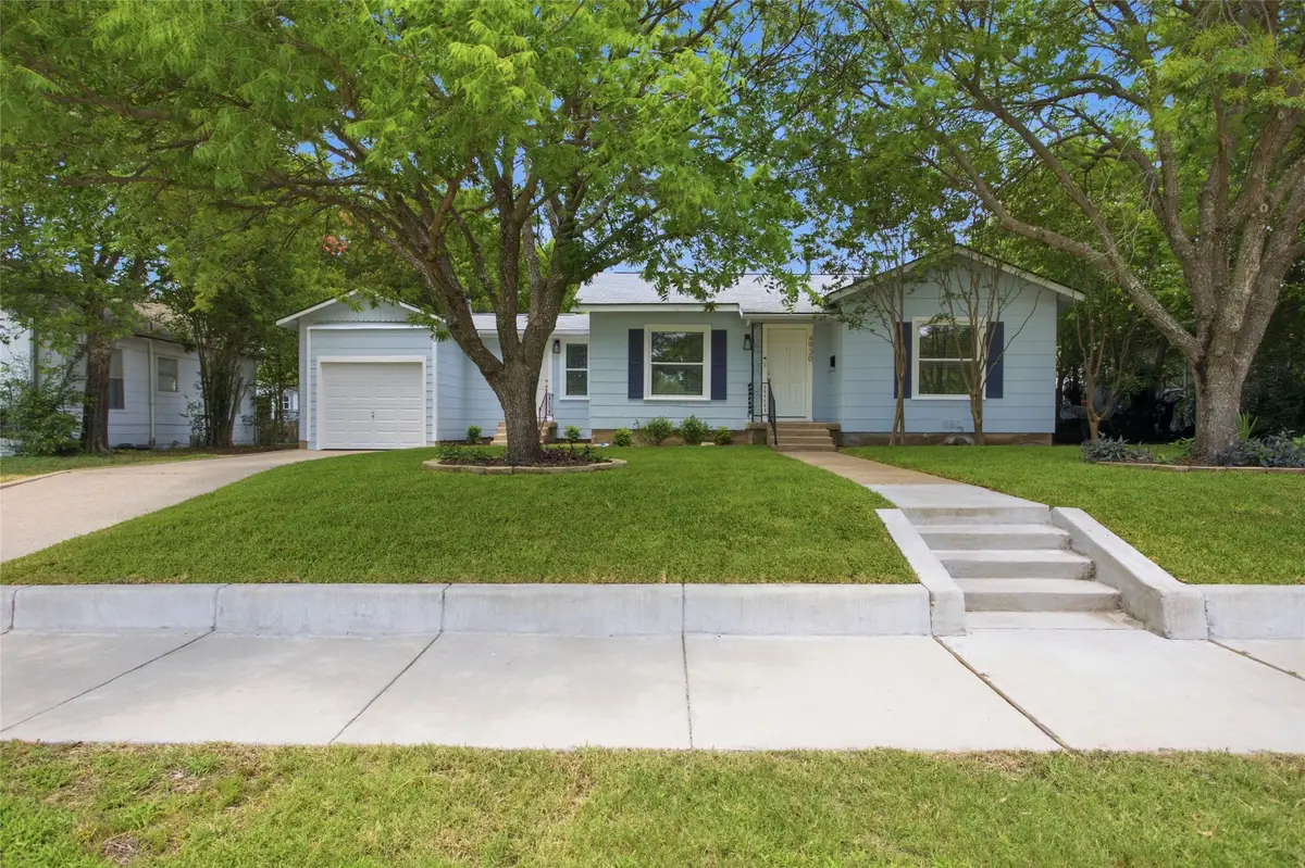 4930 Donnelly Avenue, Fort Worth, TX 76107 - #1