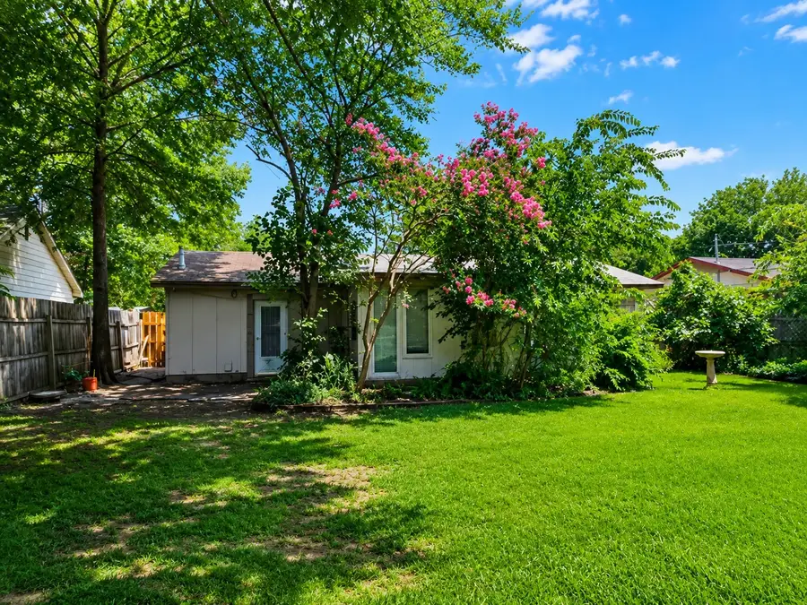 702 Milky Way, Garland, TX 75040 - #2