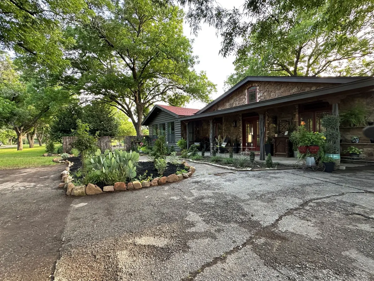 4000 Pecan Lane, Benbrook, TX 76116 - #1
