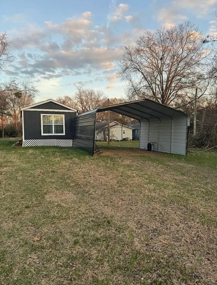 437 E Dalzell Street, Shreveport, LA 71104 - #2