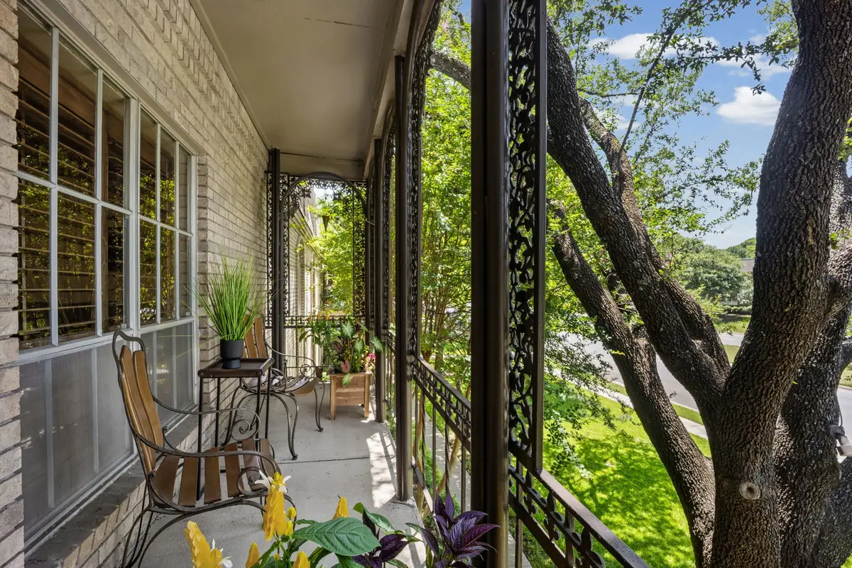4312 Bellaire Drive S #203, Fort Worth, TX 76109 - #1