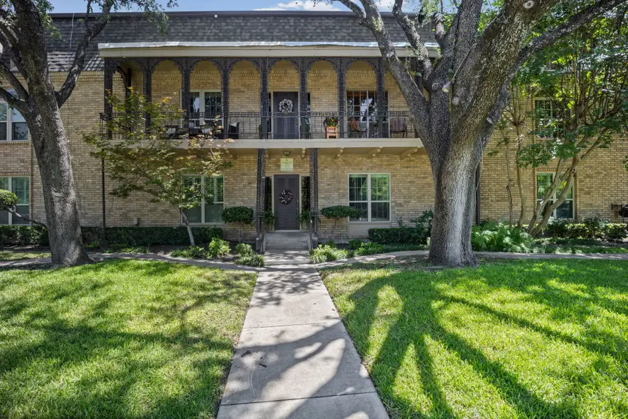 4312 Bellaire Drive S #203, Fort Worth, TX 76109 - #2
