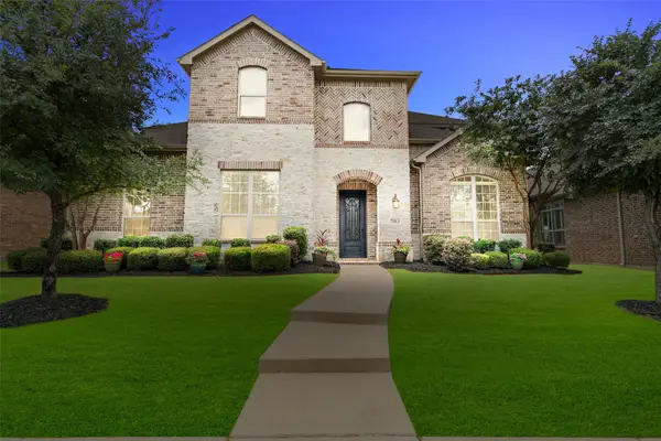7813 Fallbrook Drive, Sachse, TX 75048