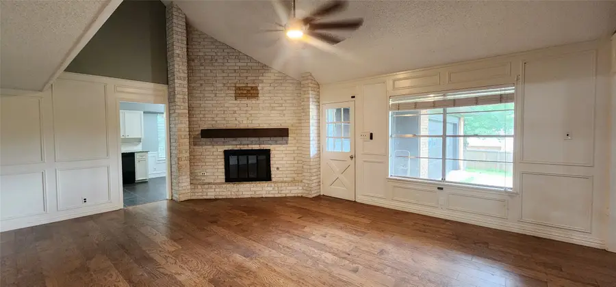 606 Queens Road, Denison, TX 75020 - #2