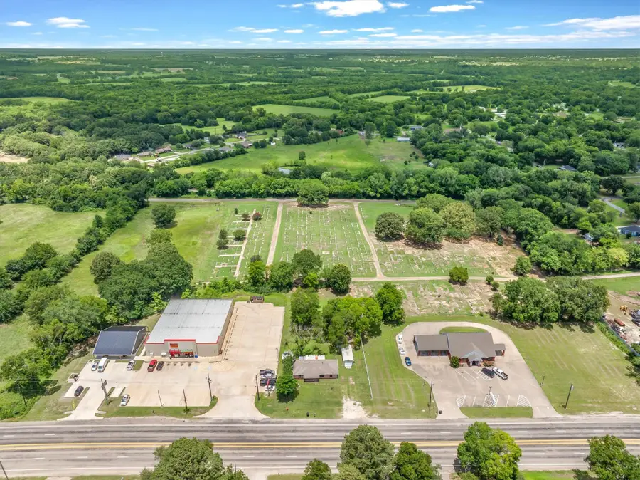 410 W Pine Street, Edgewood, TX 75117 - #2