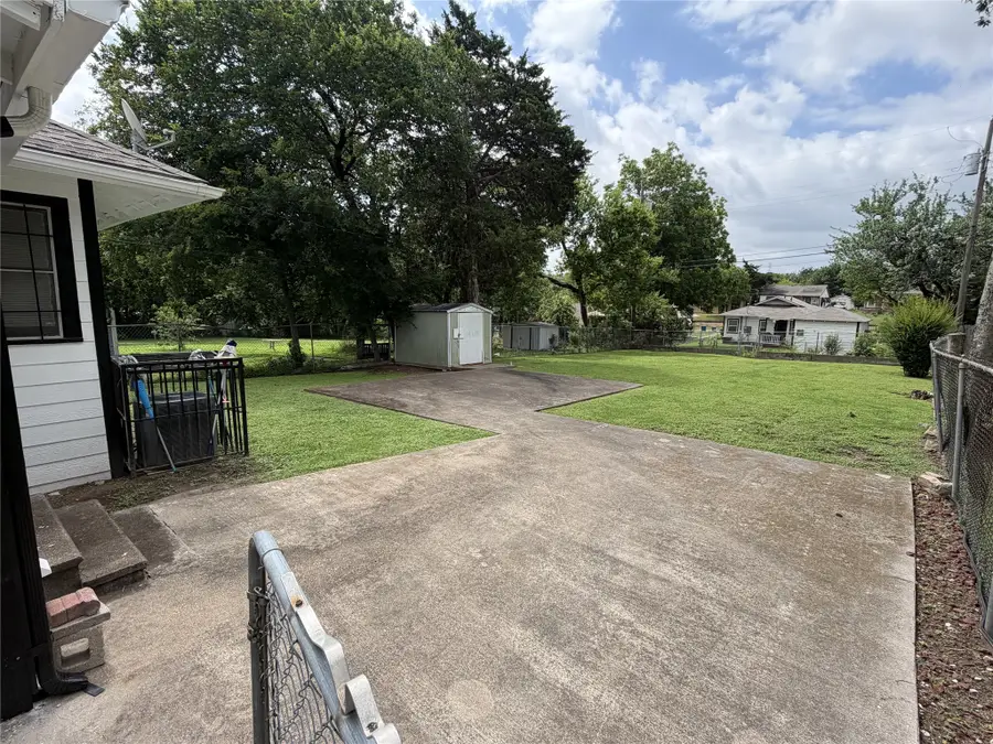 1466 Stella Avenue, Dallas, TX 75216 - #2