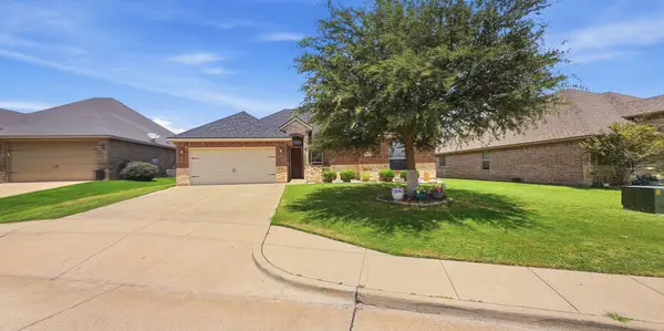 608 Donna Circle, Granbury, TX 76049