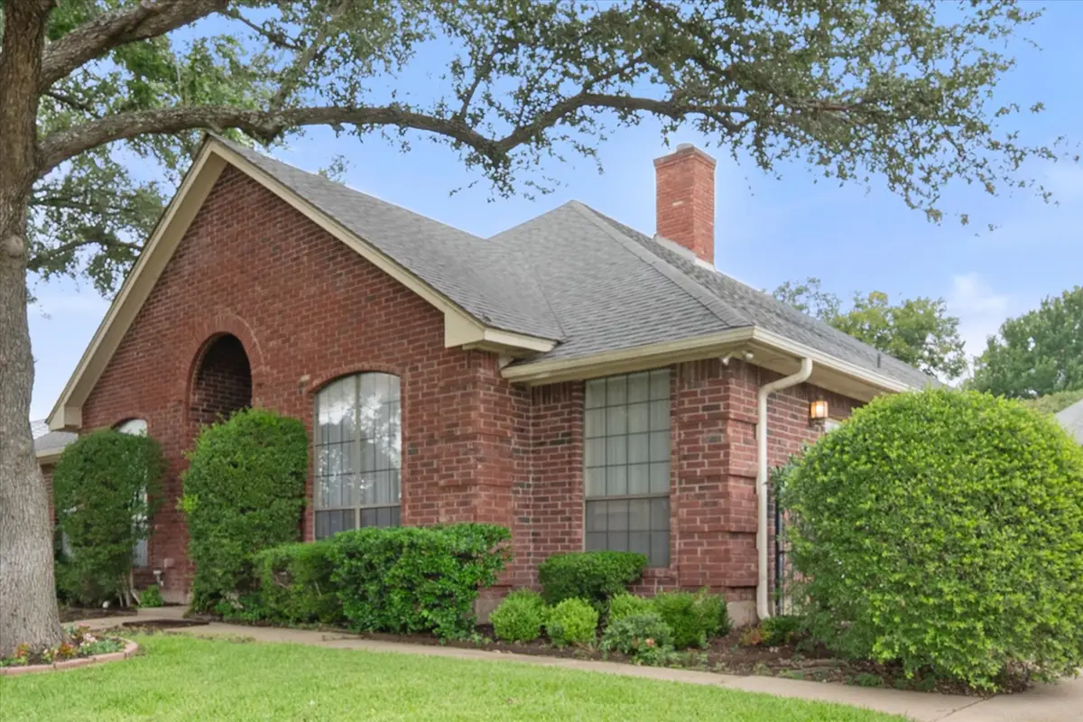 2105 Sleepy Hollow Drive, Arlington, TX 76006 - #1