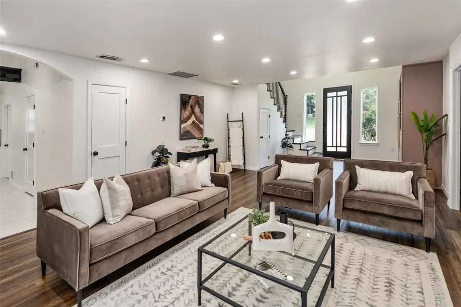 2107 Elmwood Boulevard, Dallas, TX 75224 - #2