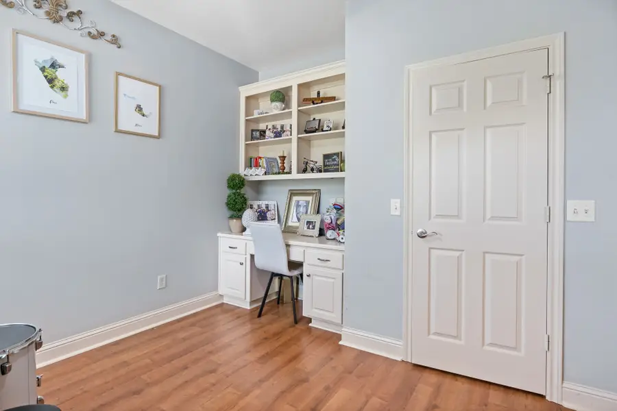 910 Holly Hill, Mount Pleasant, TX 75455 - #3