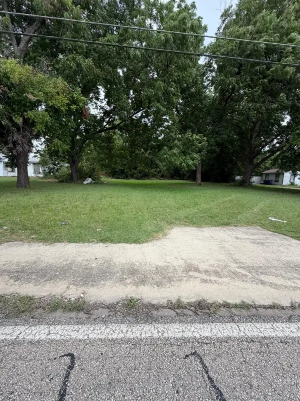 2523 E Ledbetter Drive, Dallas, TX 75216
