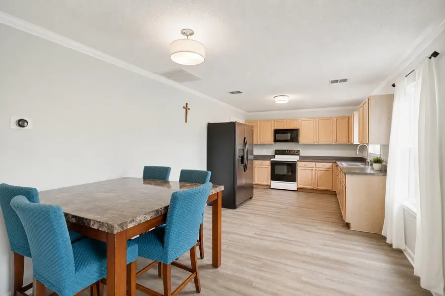 8105 Montecito Drive, Denton, TX 76210 - #2
