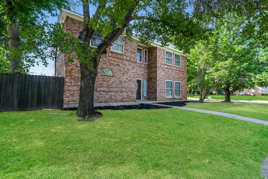 2057 Spinnaker Lane, Azle, TX 76020 - #2