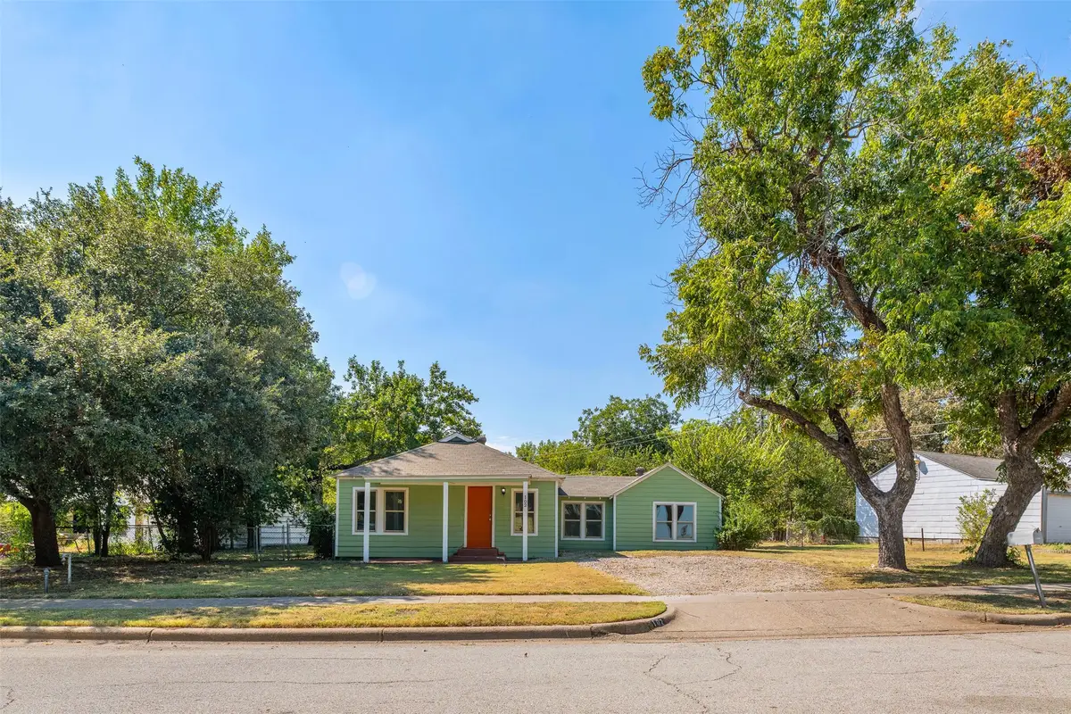 102 San Saba Avenue, Benbrook, TX 76126 - #1