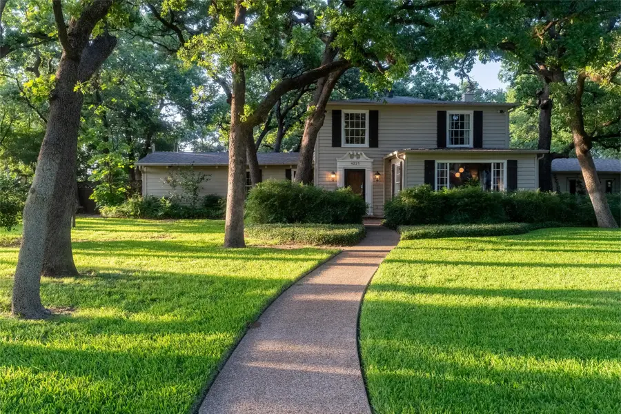 4221 Kenwood Court, Fort Worth, TX 76103 - #2