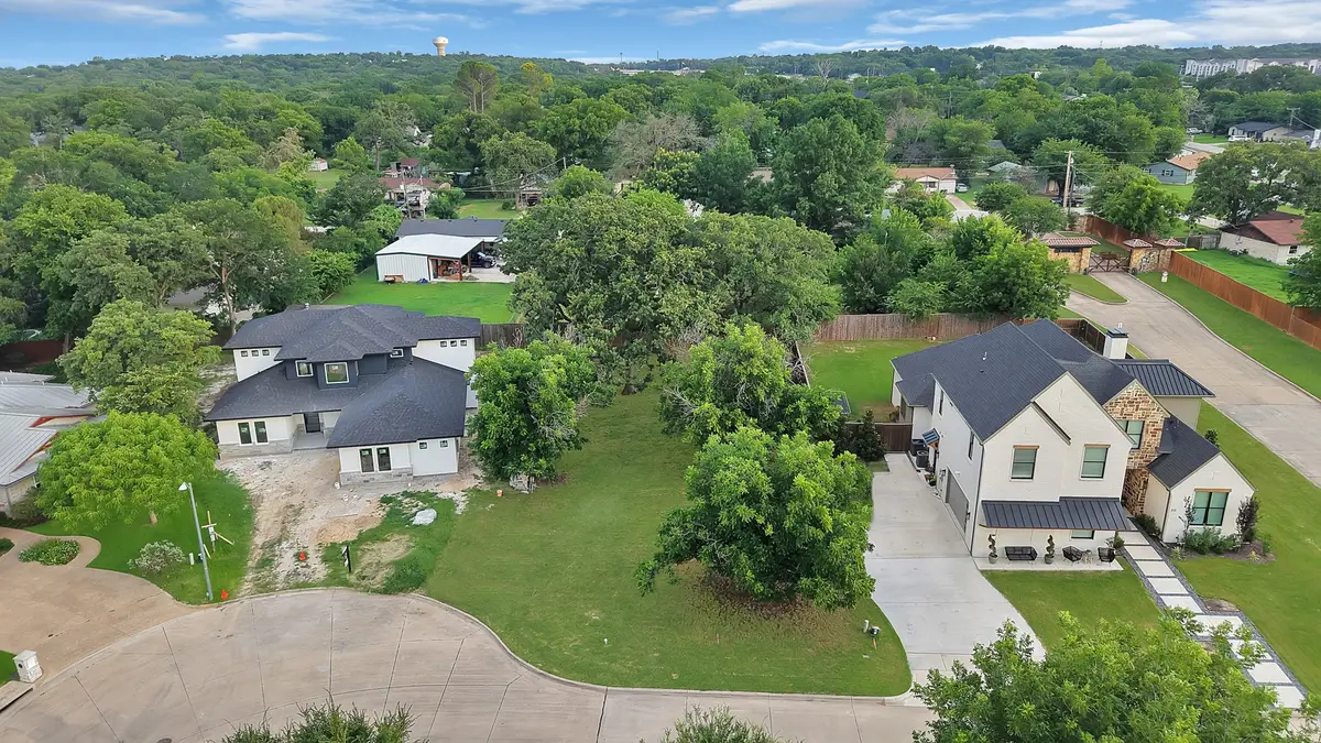 209 Familia Court, Azle, TX 76020 - #1