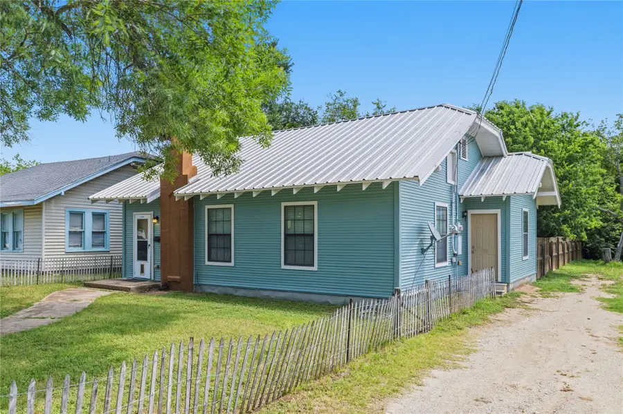 1802 6th Street, Brownwood, TX 76801 - #2