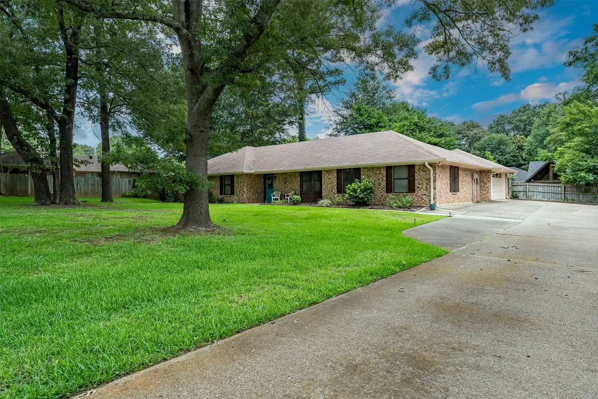 354 Royal Circle, Whitehouse, TX 75791 - #1