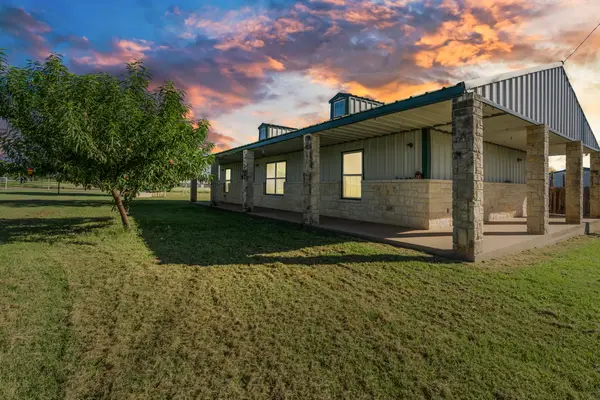 6338 Fm 933, Blum, TX 76627