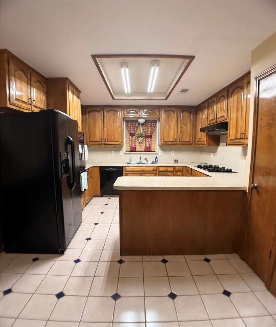 2806 Harpers Ferry Lane, Garland, TX 75043 - #2