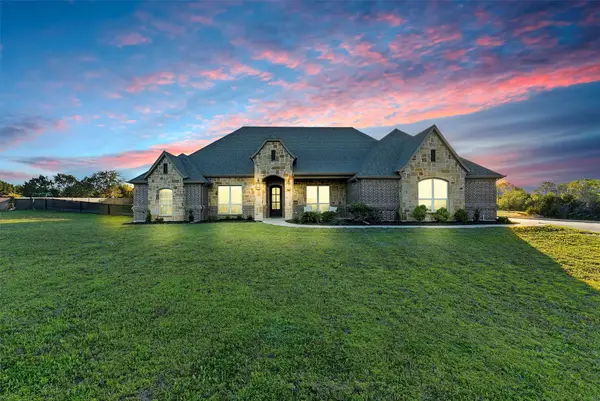 701 Milton Court, Granbury, TX 76048