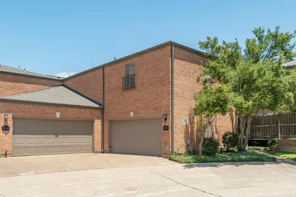 17365 Remington Park Circle, Dallas, TX 75252