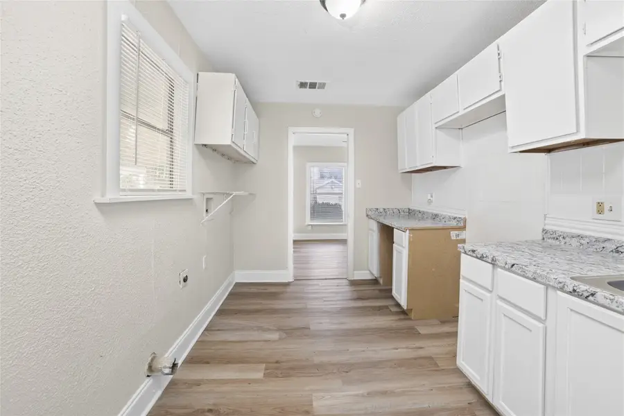 1933 Greenfield Avenue, Fort Worth, TX 76102 - #3